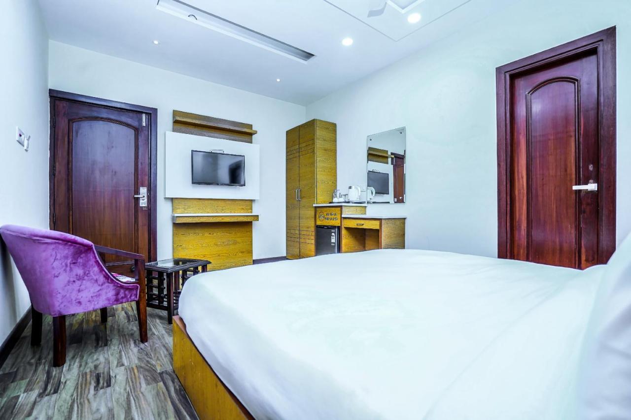 Hotel Aura Grand By Levelup Hotels Αμριτσάρ Εξωτερικό φωτογραφία