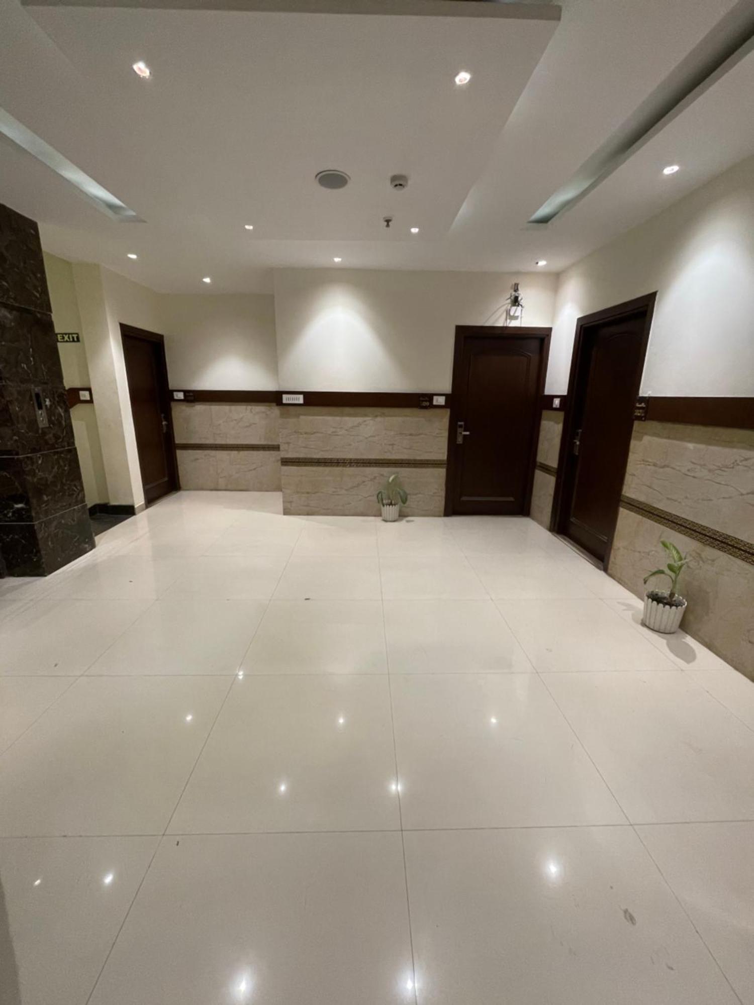 Hotel Aura Grand By Levelup Hotels Αμριτσάρ Εξωτερικό φωτογραφία